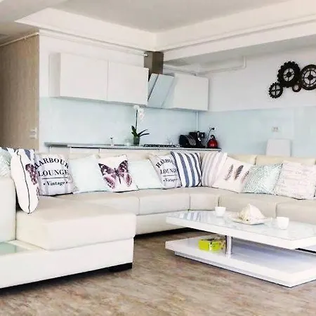 아파트 Summerland